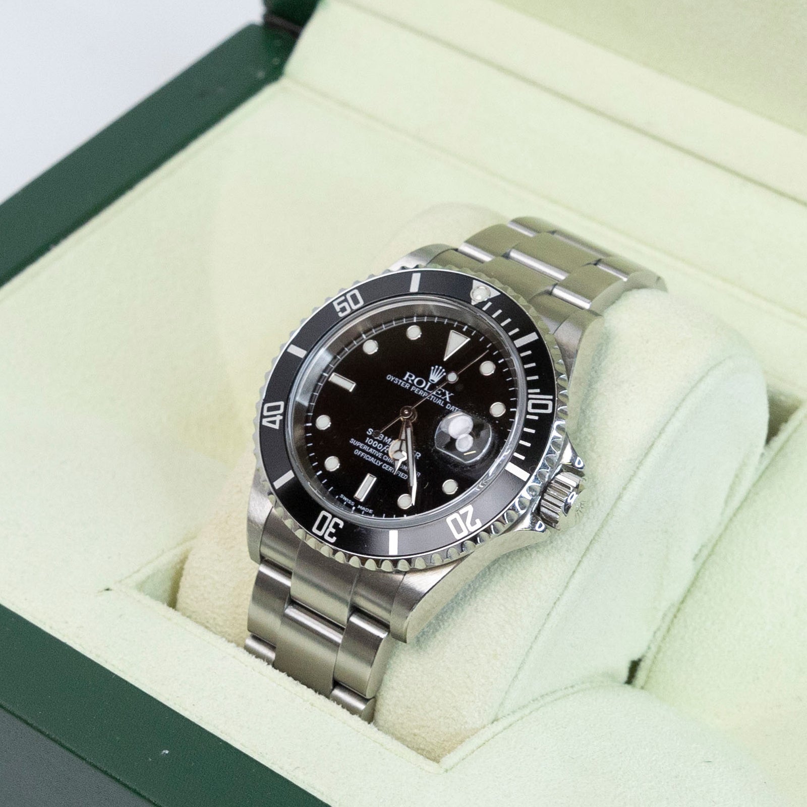 ROLEX SUBMARINER DATE 16610