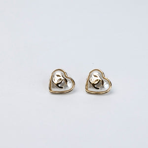 CHANEL PEARL CC HEART EARRINGS LGHW