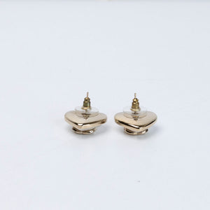 CHANEL PEARL CC HEART EARRINGS LGHW