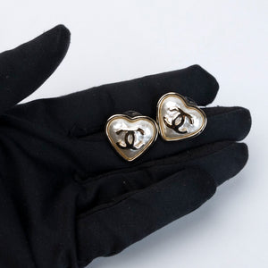CHANEL PEARL CC HEART EARRINGS LGHW