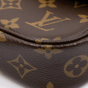LOUIS VUITTON IVY WALLET ON CHAIN MONOGRAM CANVAS GHW