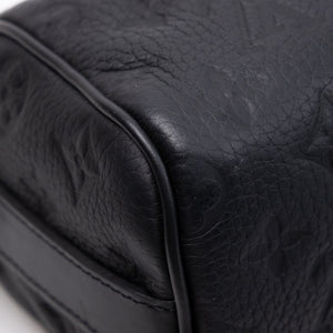 LOUIS VUITTON KEEPALL BANDOULIERE 25 MONOGRAM BLACK TAURILLON LEATHER BLACK HARDWARE