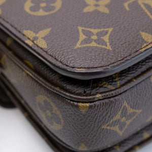 LOUIS VUITTON POCHETTE METIS EAST WEST MONOGRAM CANVAS GHW (MICROCHIP)