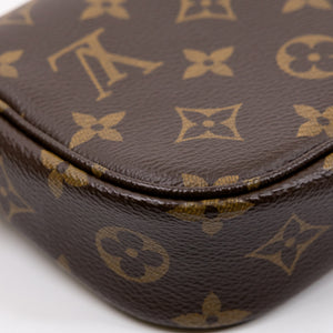 LOUIS VUITTON IVY WALLET ON CHAIN MONOGRAM CANVAS GHW