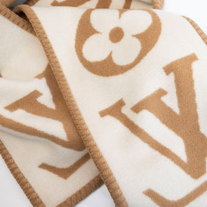 LOUIS VUITTON SWEET DREAMS SCARF BEIGE