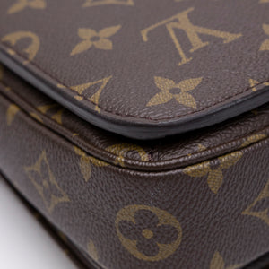 LOUIS VUITTON POCHETTE METIS MONOGRAM CANVAS GHW (MICROCHIP)