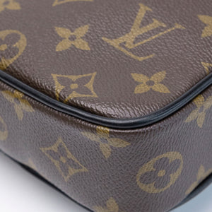 LOUIS VUITTON CHRISTOPHER WEARABLE WALLET MONOGRAM BLACK HARDWARE (MICROCHIP)