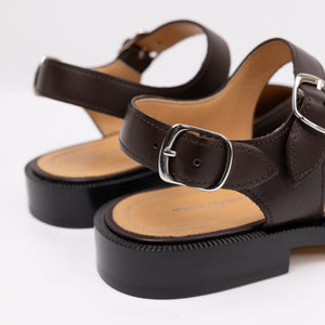MAISON MARGIELA TABI LEATHER SANDALS BROWN SIZE 37