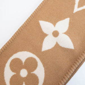 LOUIS VUITTON SWEET DREAMS SCARF BEIGE