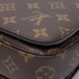 LOUIS VUITTON POCHETTE METIS MONOGRAM CANVAS GHW (MICROCHIP)