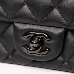 CHANEL MINI SQUARE FLAP BAG LAMBSKIN SO BLACK (MICROCHIP)