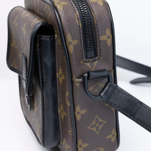 LOUIS VUITTON CHRISTOPHER WEARABLE WALLET MONOGRAM BLACK HARDWARE (MICROCHIP)