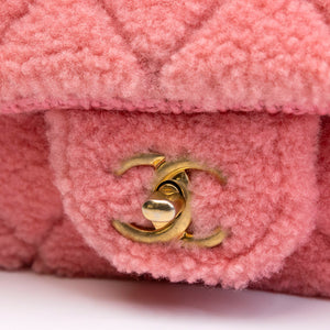 CHANEL QUILTED SHEARLING & TWEED MEDIUM FLAP BAG PINK GHW