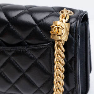 CHANEL 22K GOLD PILLAR WALLET ON CHAIN BLACK LAMBSKIN GHW