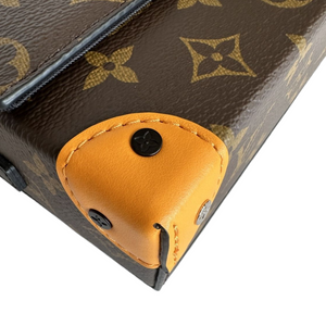 LOUIS VUITTON STEAMER WEARABLE WALLET