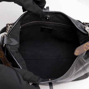 LOUIS VUITTON CARRYALL CARGO VIBE PM BLACK LAMBSKIN LEATHER SHW