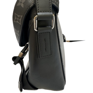 LOUIS VUITTON MESSENGER PM VOYAGER M40511