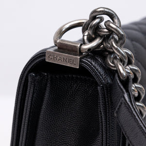CHANEL SMALL CHEVRON LE BOY CALFSKIN BLACK SHW (MICROCHIP)