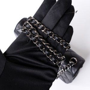 CHANEL MINI CLASSIC FLAP LAMSKIN BLACK
