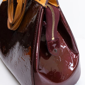 LOUIS VUITTON VERNIS BREA MM BAG MONOGRAM PATENT AMARANTE GHW