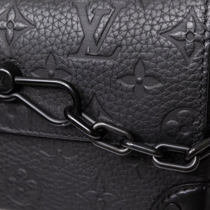 LOUIS VUITTON STEAMER WEARABLE WALLET BLACK BHW