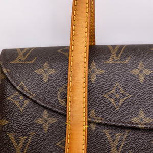 LOUIS VUITTON SORATINE MONOGRAM CANVAS HANDBAG PATENT LEATHER GHW