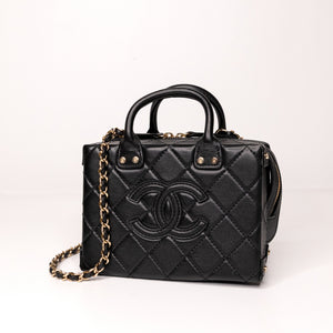 CHANEL 22B SMALL VANITY CASE CALFSKIN BLACK GHW (MICROCHIP)