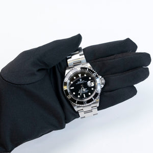 ROLEX SUBMARINER DATE 16610