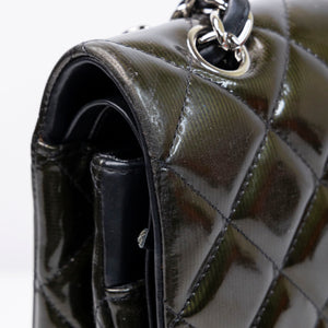 CHANEL MAXI CLASSIC DOUBLE FLAP BAG OLIVE GREEN QUILTED PATENT LEATHER SHW