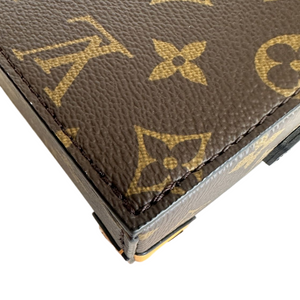 LOUIS VUITTON STEAMER WEARABLE WALLET
