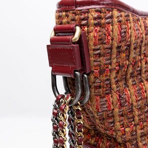 CHANEL LARGE GABRIELLE HOBO BAG TWEED / CALFSKIN RED / MULTICOLOUR HARDWARE