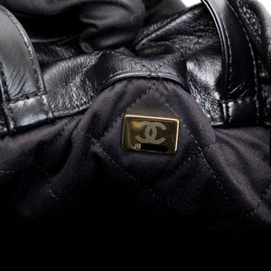 CHANEL LARGE 22 BACKPACK GOLD LETTER LOGO SHINY CALFSKIN BLACK GHW (MICROCHIP)