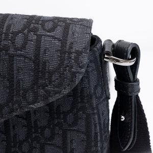 CHRISTIAN DIOR SADDLE SMALL MESSENGER BAG BLACK OBLIQUE JACQUARD / GRAINED CALFSKIN MULTICOLOUR HARDWARE