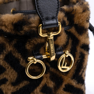 FENDI MINI MON TRESOR BUCKET BAG MULTICOLOUR SHEARLING / LEATHER GHW