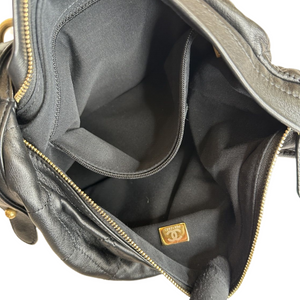 CHANEL 22C HOBO BLACK GHW