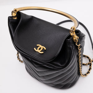 CHANEL QUILTED CHEVRON HANDLE WITH CHIC BUCKET BAG BLACK LAMBSKIN LEATHER GHW