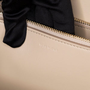 CELINE MEDIUM CLASSIC BOX BAG BEIGE CALFSKIN GHW