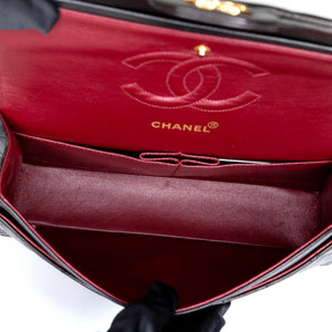 CHANEL VINTAGE MEDIUM CLASSIC FLAP LAMB SKIN GHW