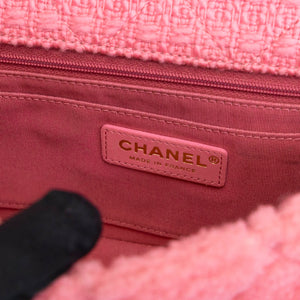 CHANEL QUILTED SHEARLING & TWEED MEDIUM FLAP BAG PINK GHW
