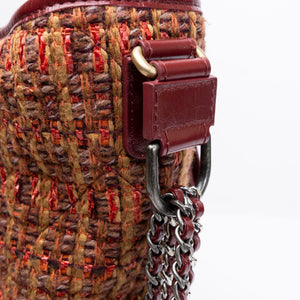 CHANEL LARGE GABRIELLE HOBO BAG TWEED / CALFSKIN RED / MULTICOLOUR HARDWARE