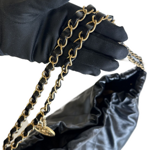CHANEL 22 BAG MEDIUM SIZE BLACK GHW