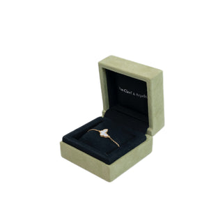 VAN CLEEF & ARPELS SWEET ALHAMBRA BRACELET YELLOW GOLD, MOTHER OF PEARL