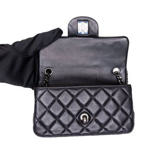 CHANEL MINI CLASSIC FLAP LAMSKIN BLACK