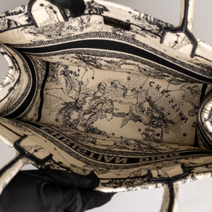 DIOR MEDIUM BOOK TOTE TOILE DE JOUY ZODIAC EMBROIDERY