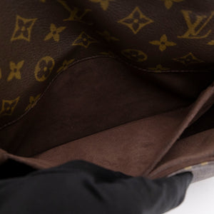 LOUIS VUITTON POCHETTE METIS MONOGRAM CANVAS GHW (MICROCHIP)