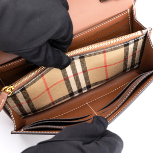 BURBERRY HANNAH WALLET ON CHAIN CALFSKIN / CANVAS GHW