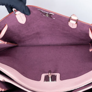LOUIS VUITTON LOCKME PINK LEATHER SHOULDER BAG