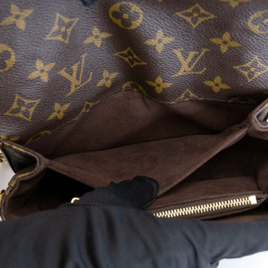 LOUIS VUITTON POCHETTE METIS EAST WEST MONOGRAM CANVAS GHW (MICROCHIP)