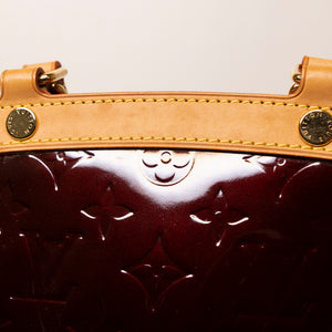 LOUIS VUITTON VERNIS BREA MM BAG MONOGRAM PATENT AMARANTE GHW