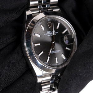 ROLEX DATEJUST 41 REF. 126300 SLATE DIAL SMOOTH BEZEL JUBILEE (2025)